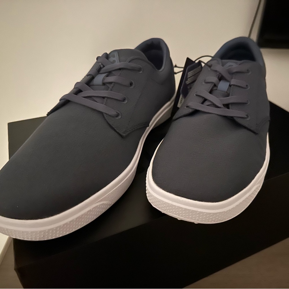 Brand new Cuater golf shoes never worn